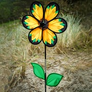 In the Breeze 13.5" Sunflower Spinner with Leaves 2644 View 2